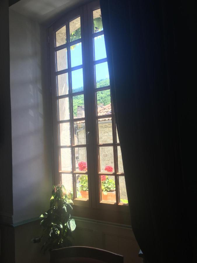 Bed and Breakfast Le 7 Des Tonneliers Castelfranc Екстер'єр фото