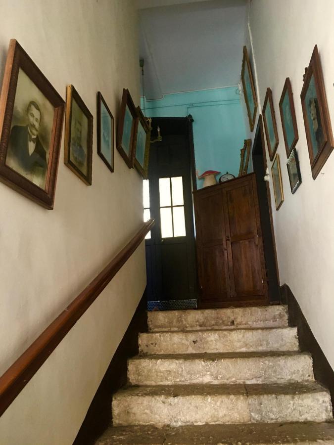 Bed and Breakfast Le 7 Des Tonneliers Castelfranc Екстер'єр фото