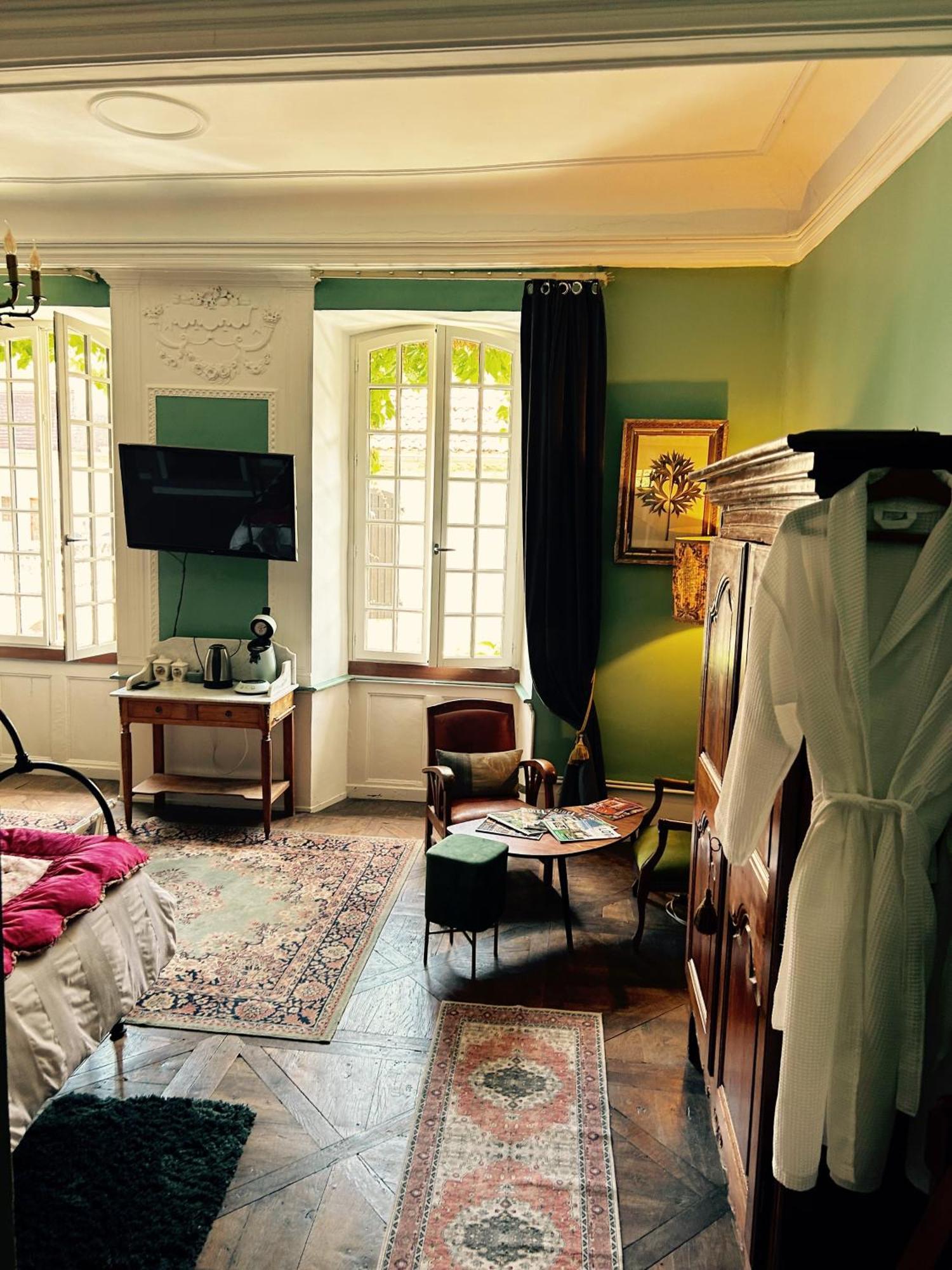 Bed and Breakfast Le 7 Des Tonneliers Castelfranc Екстер'єр фото