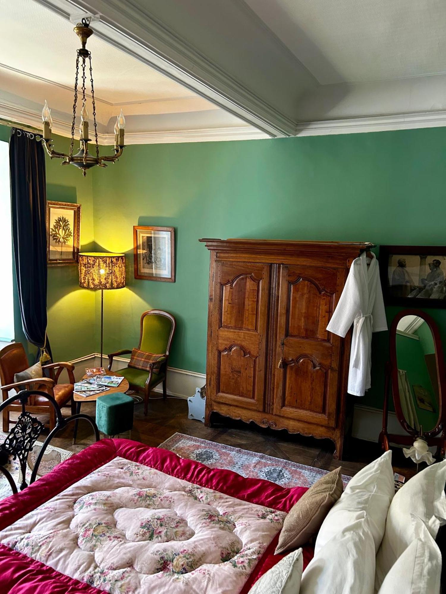 Bed and Breakfast Le 7 Des Tonneliers Castelfranc Екстер'єр фото